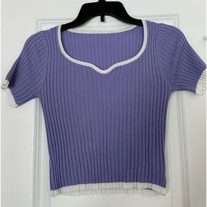 NWOT Lavender Crop Top Size: M